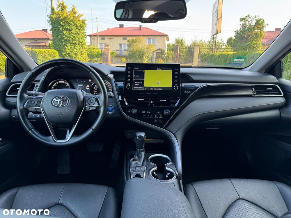 Toyota Camry 2.5 Hybrid Executive CVT - 10