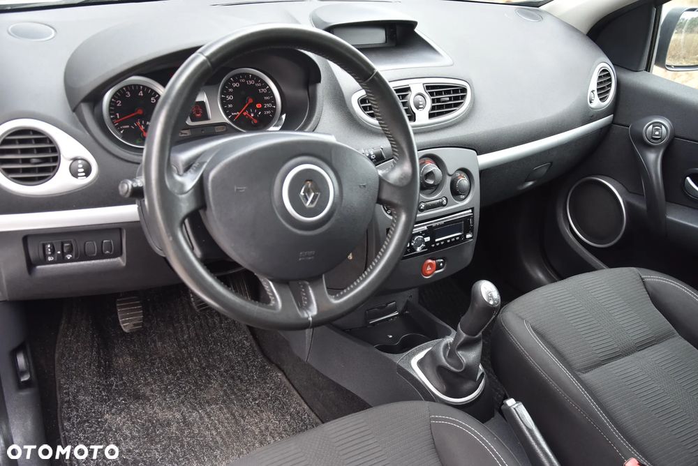 Renault Clio - 3