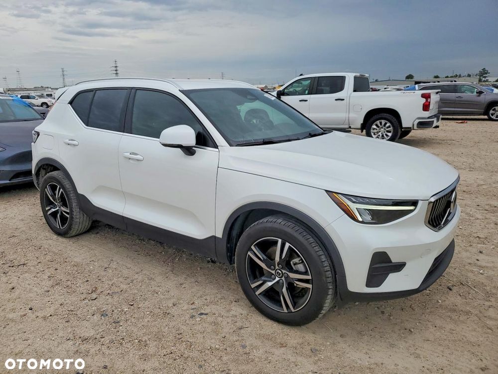 Volvo XC 40 - 1