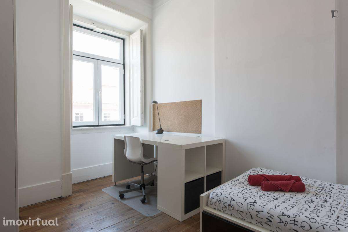 Quarto - localizado em Intendente Lisbon - Grande imagem: 3/36