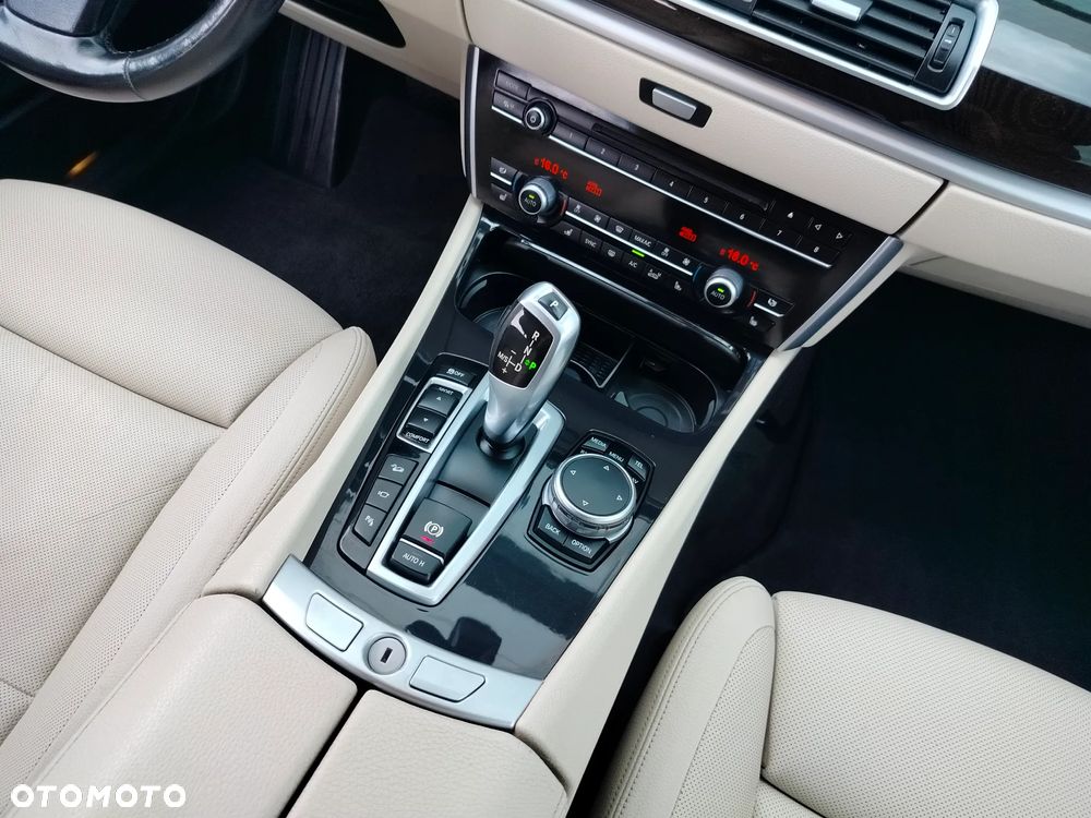 BMW Seria 5 535d xDrive Luxury Line - 16