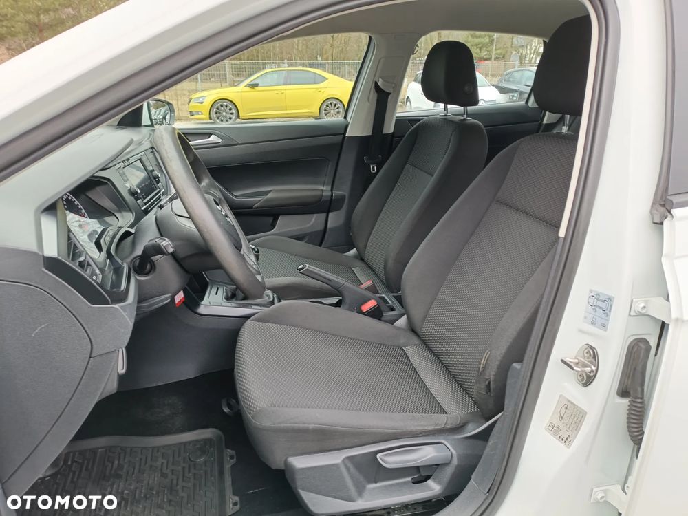 Volkswagen Polo 1.6 TDI SCR Trendline - 12