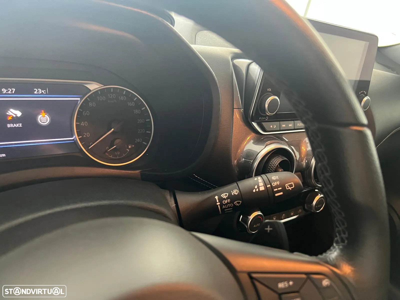 Nissan Juke 1.0 DIG-T N-Connecta DCT - 18