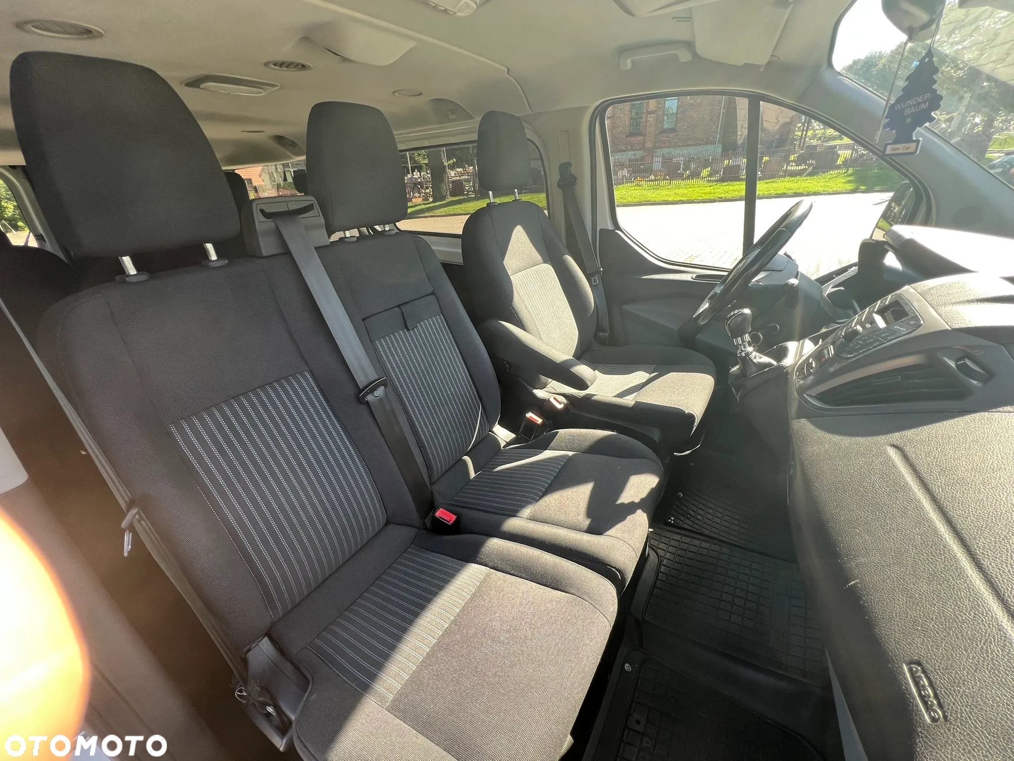 Ford Transit Custom 290 L2H1 Limited - 26