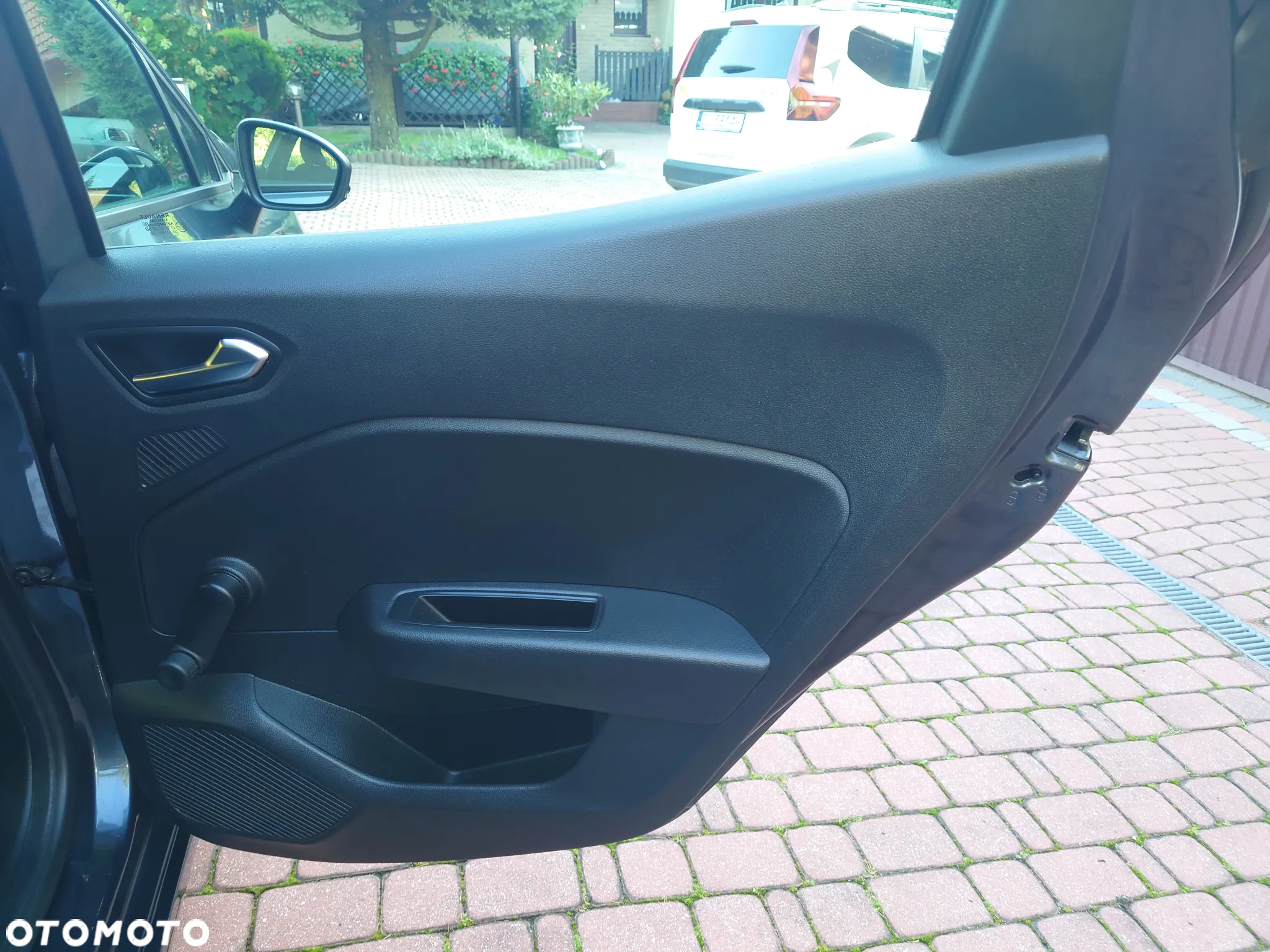 Renault Clio 1.0 TCe Intens - 17