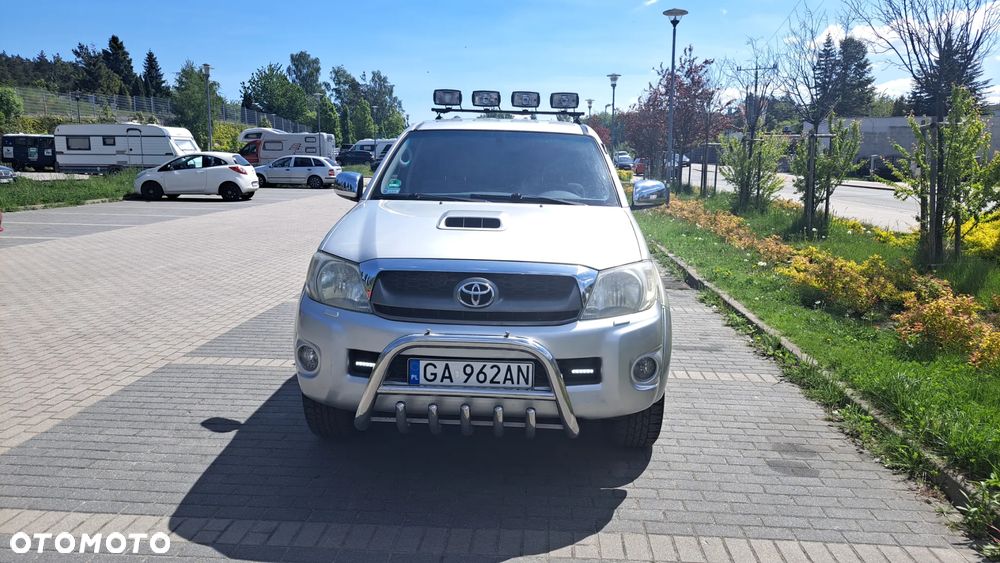 Toyota Hilux 3.0 D-4D Sol - 2