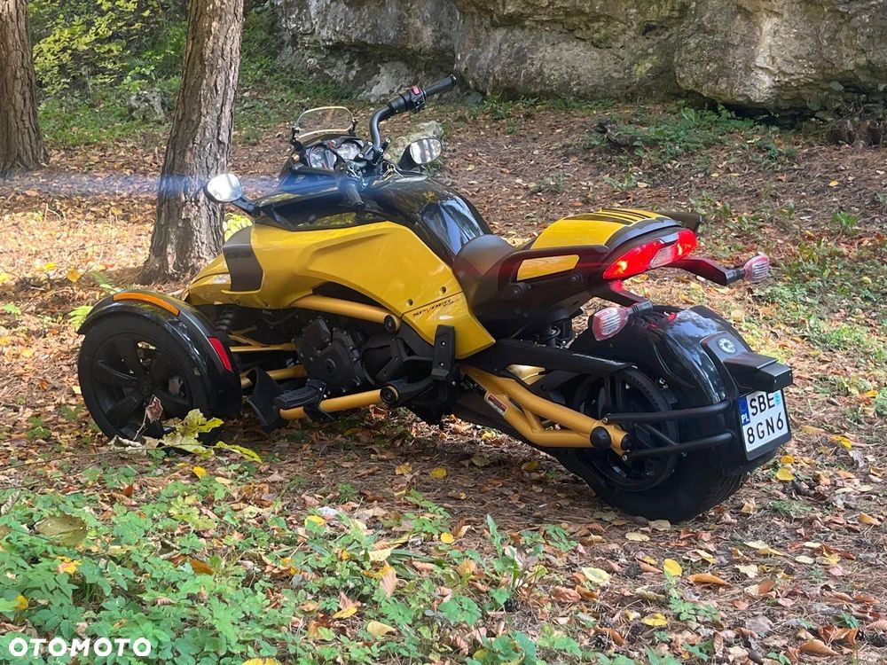 Can-Am Spyder - 3