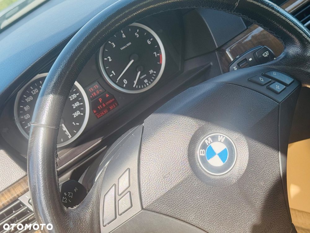 BMW Seria 5 - 21