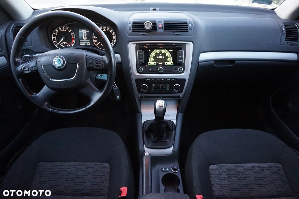 Skoda Octavia 1.6 TDI DPF 4x4 Ambition - 18