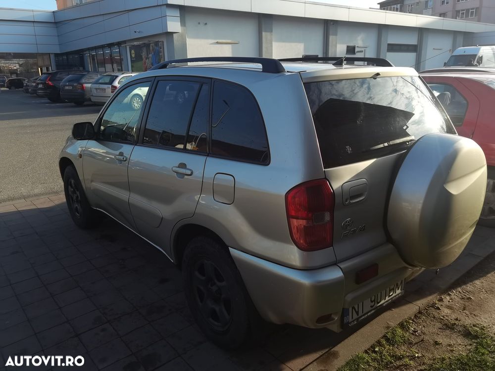 Toyota RAV4 2.0 Aut Sol - 3
