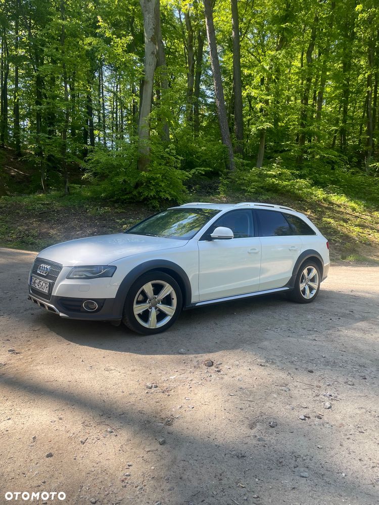 Audi A4 Allroad - 12