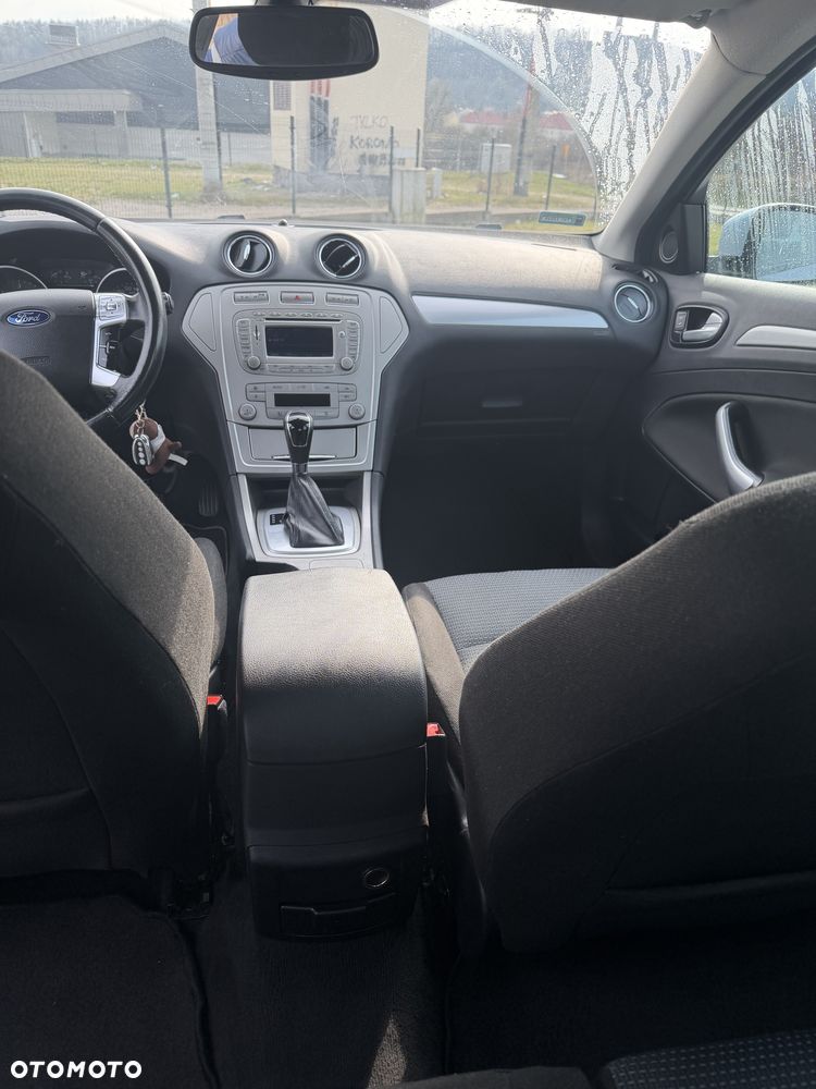 Ford Mondeo - 10