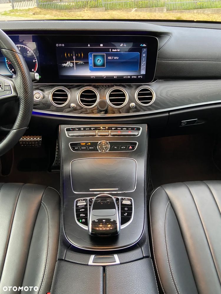 Mercedes-Benz Klasa E 220 d 4-Matic All-Terrain - 23