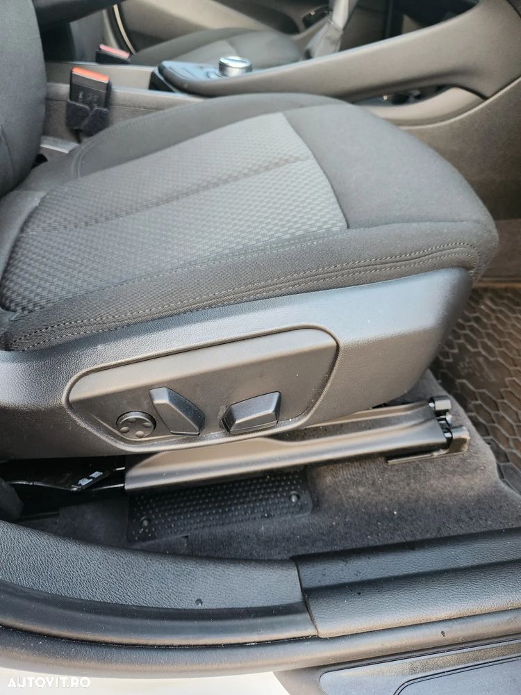 BMW X1 2021 — imagine 6