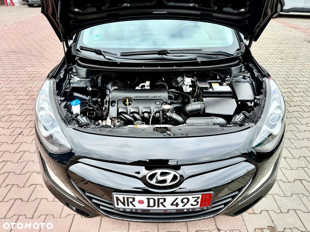 Hyundai i30 - 24