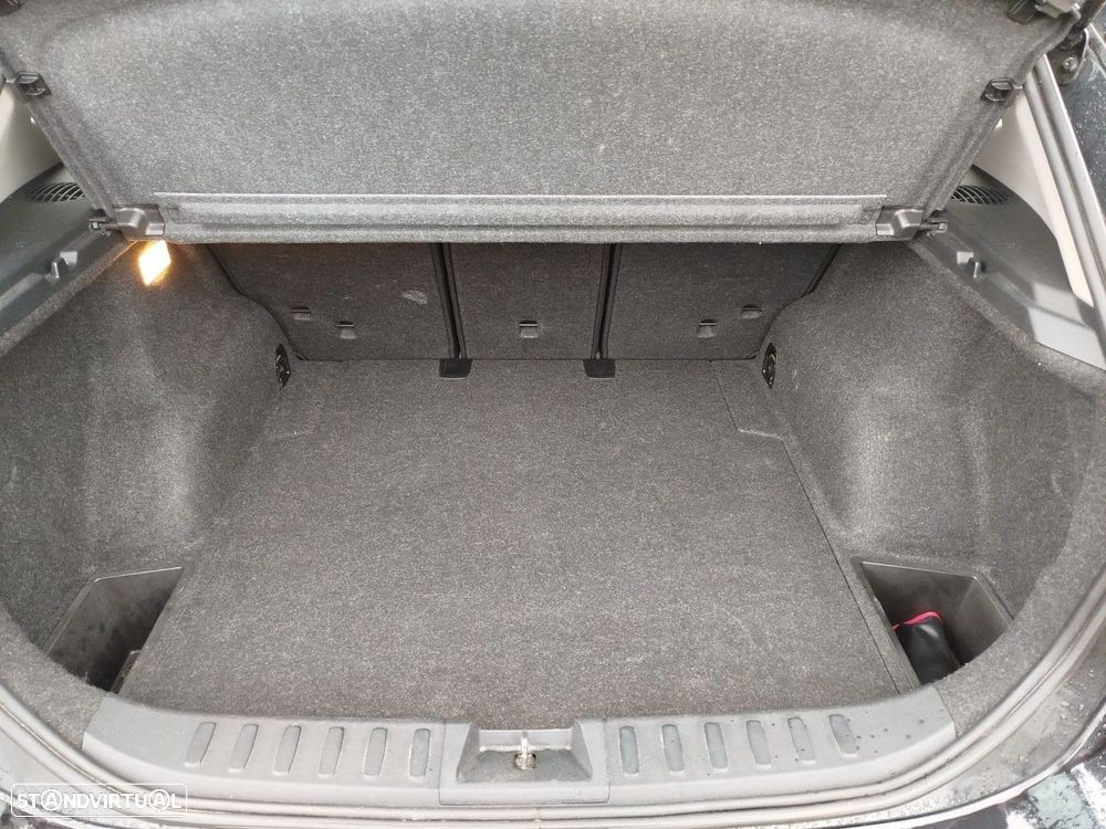 BMW X1 18 d xDrive xLine - 24