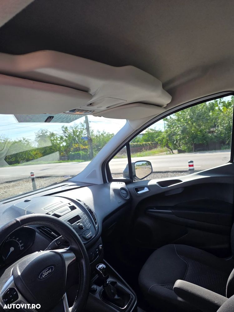 Ford Courier - 11