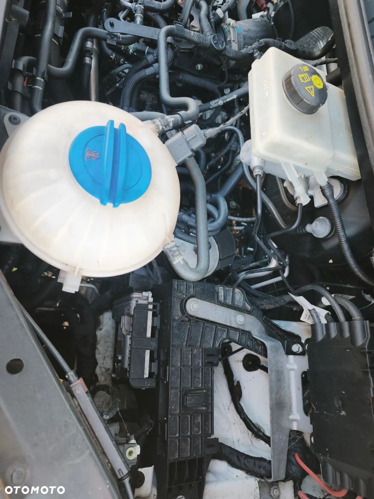 Volkswagen CRAFTER - 19