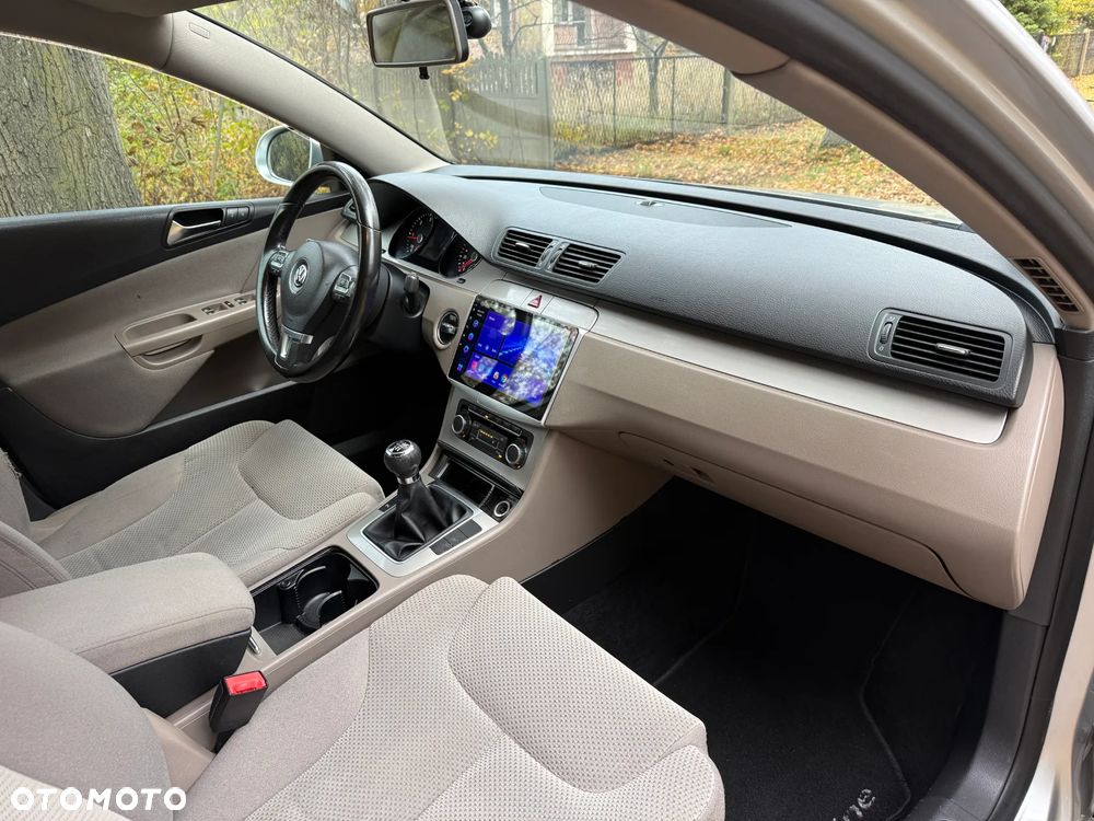 Volkswagen Passat Variant 2.0 TDI DPF R-Line Edition - 28