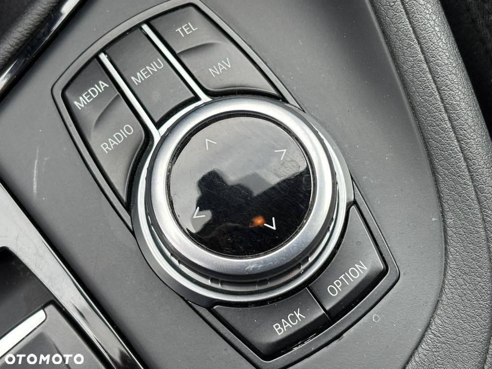 BMW X1 sDrive18i - 15