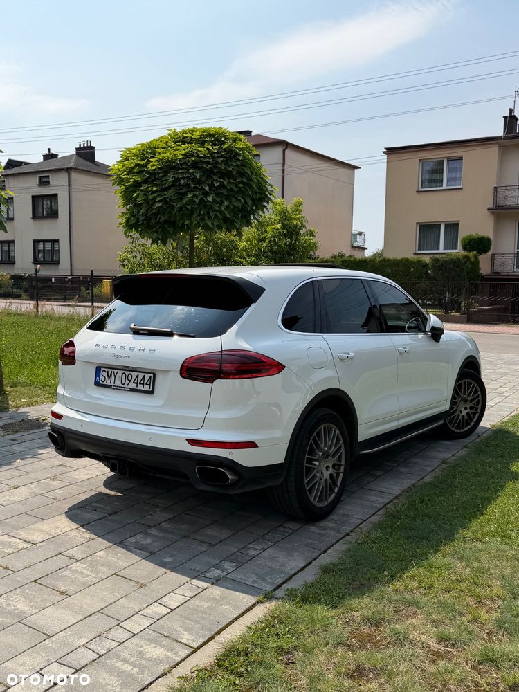 Porsche Cayenne Platinum Edition - 4