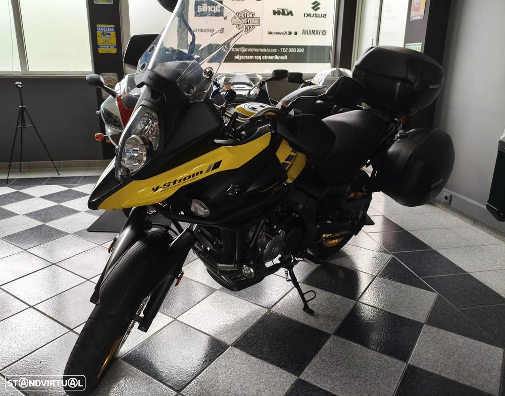 Suzuki v-strom XT - 4