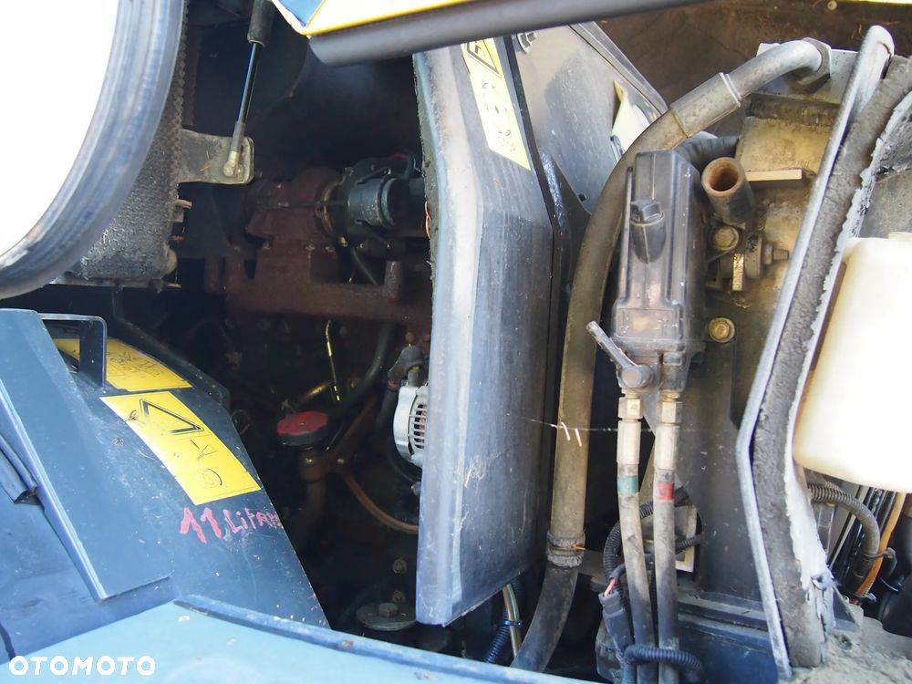 wszystkie maszyny są sprowadzone w dobrym stanie technicznym i wizualnym . zapraszamy do obejrzenia innych naszych ofert na paczynscy.pl cena na export, nie zawiera podatku - 12