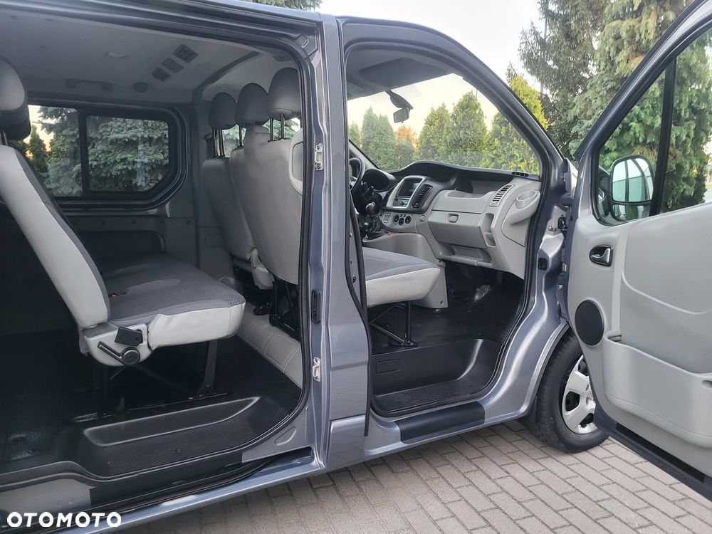Opel Vivaro - 10