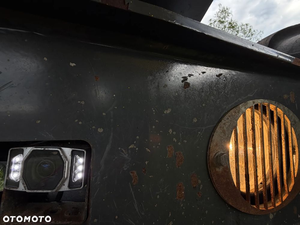 Wacker Neuson DW90 Wozidło 4x4 OBROTOWE.  9 ton ładowność z Pełną kabiną.  1799 mtg 2022 rok. Jak nowe z salonu PERKINS turbo silnik 4cylindry! Pochodzi z Norweskiego Gospodarstwa Ziemniaczanego! Pełne sterowanie dżojstik REWERS HYDROSTATIC. Ogrzewana wentylowana Kabina Opony zero zużycia. Aktualna DEKRA. Kamery wysokiej jakośći! Zero luzów i wycieków. Szybka wolna jazda. Wielka Okazja. Oświetlenie pełne Fabryczne. Hak. Podzespoły dosłownie Nowe! Lokalizacja NOWY SĄCZA - 35
