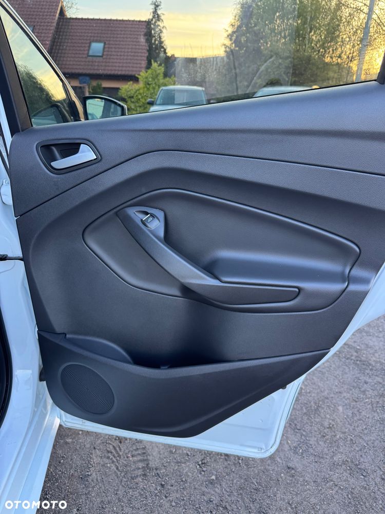 Ford Kuga 2.0 TDCi AWD ST-Line Black - 34