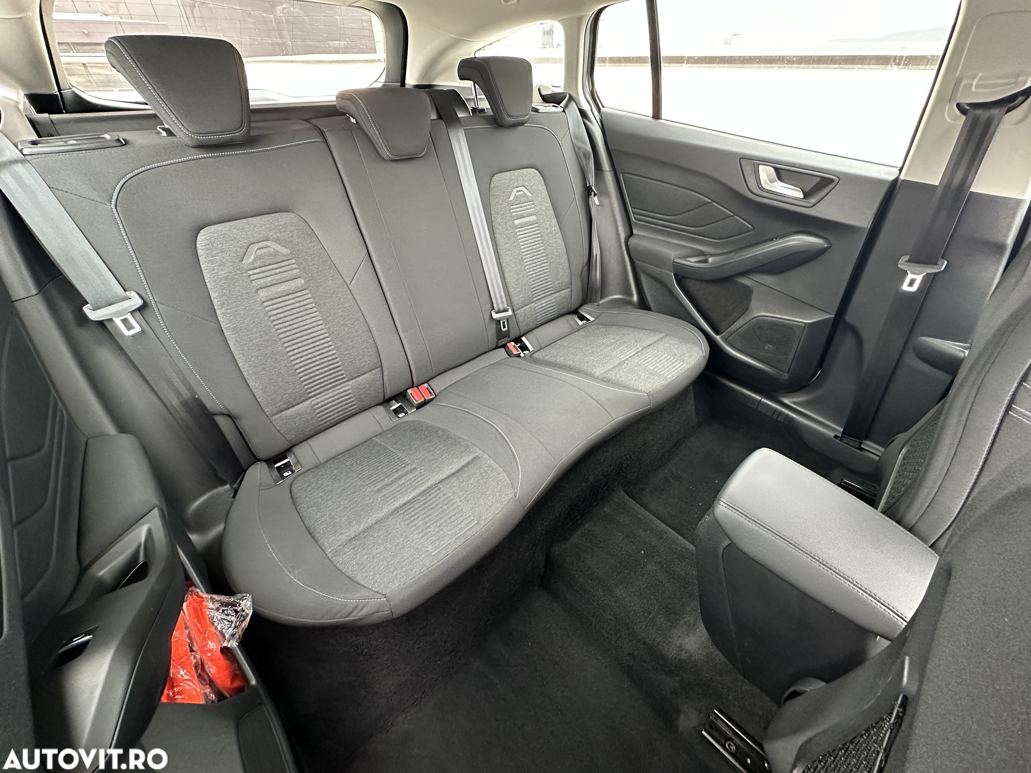 Ford Focus 2.0 EcoBlue Active Business - 11