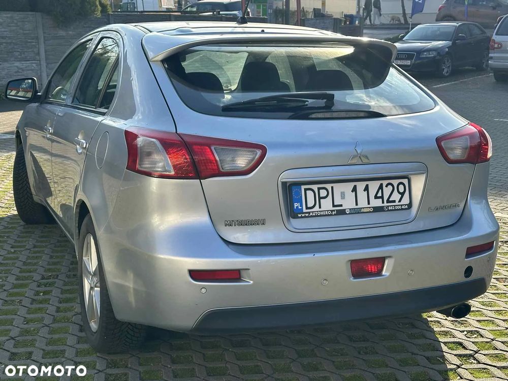 Mitsubishi Lancer - 6