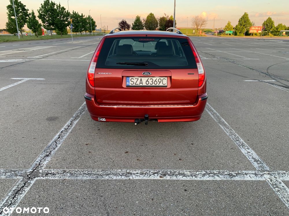 Ford Mondeo 2.0 TDCI Ambiente - 9