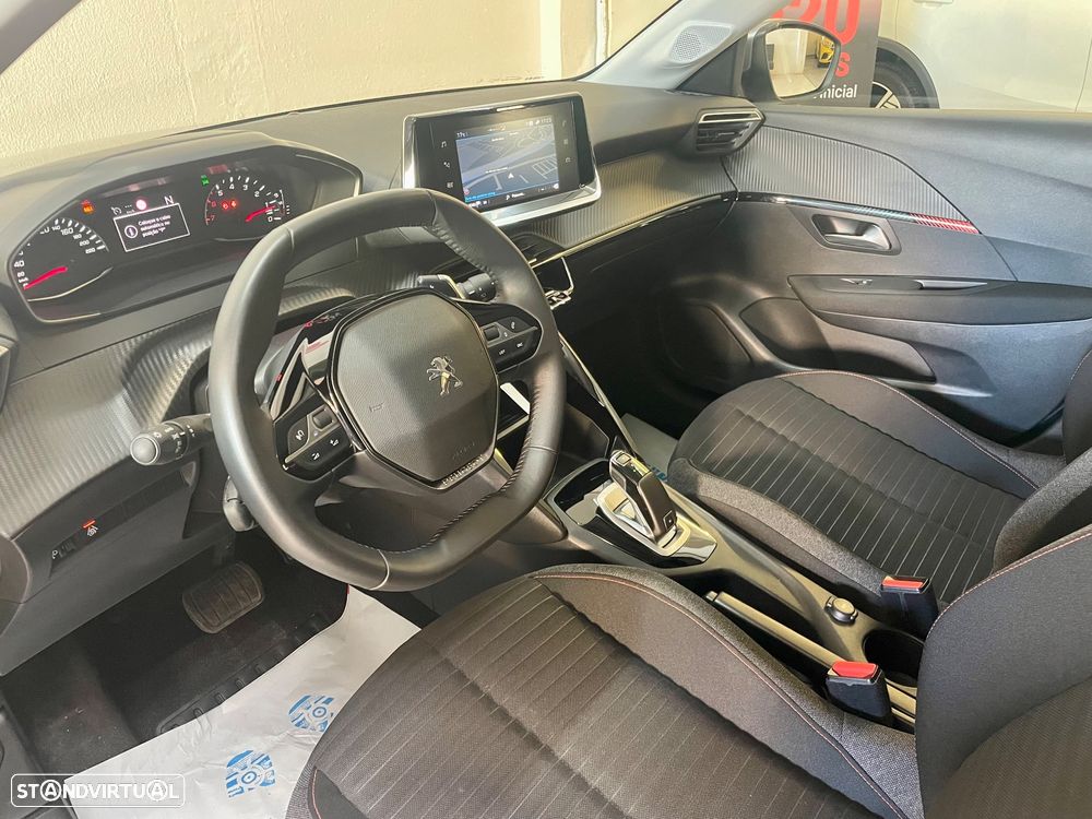 Peugeot 208 PureTech 100 EAT8 Active - 19