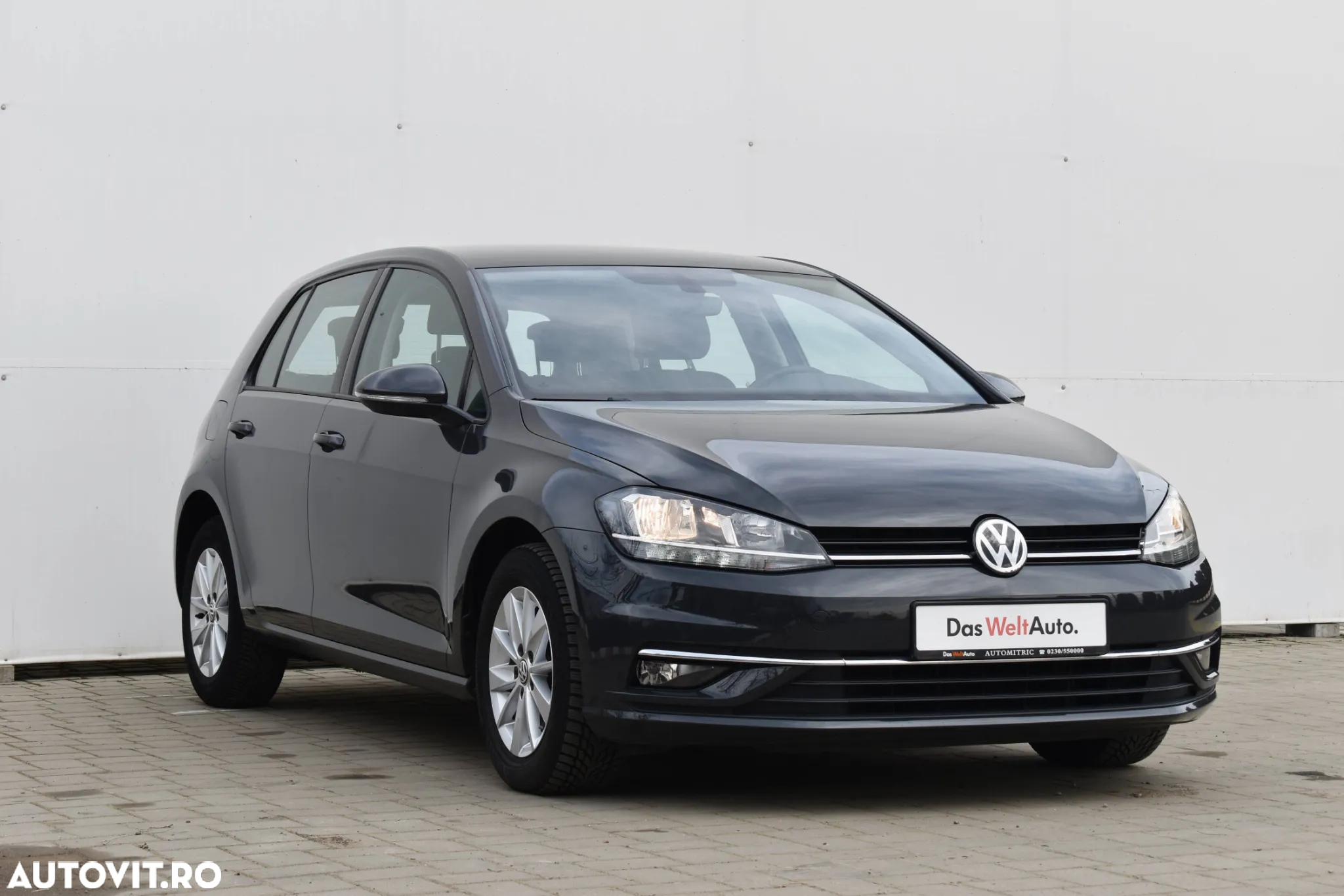 Volkswagen Golf 1.6 TDI Comfortline - 9