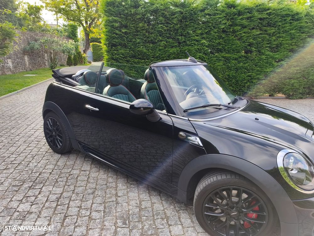 MINI Cabrio John Cooper Works - 6
