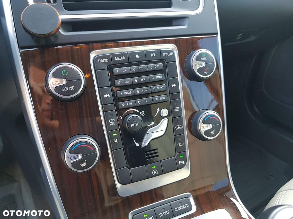 Volvo S60 T5 Drive-E Momentum - 22