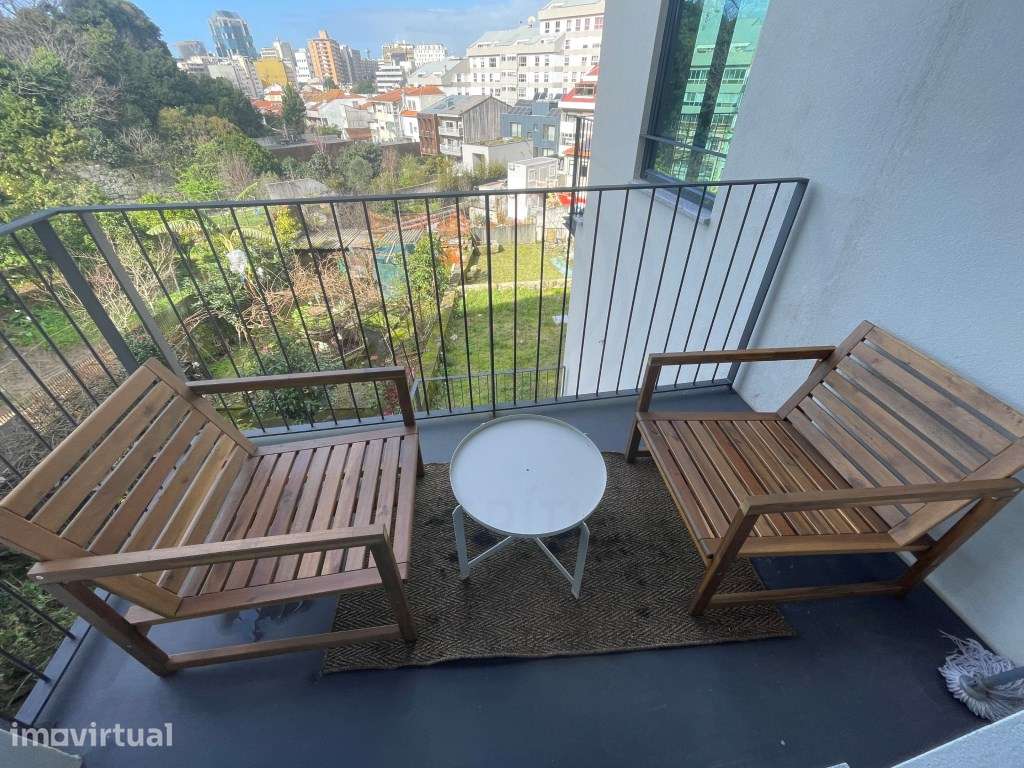Fantastico T1 com Varanda, proximo da Maternidade Julio Dinis, Porto - Grande imagem: 2/22