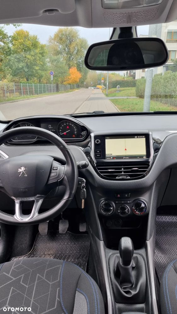 Peugeot 2008 1.2 Pure Tech Style - 9