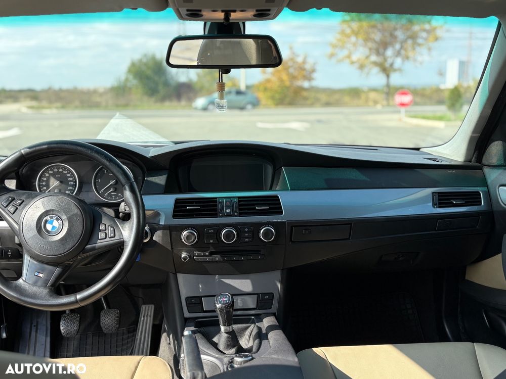 BMW Seria 5 520d Touring - 7