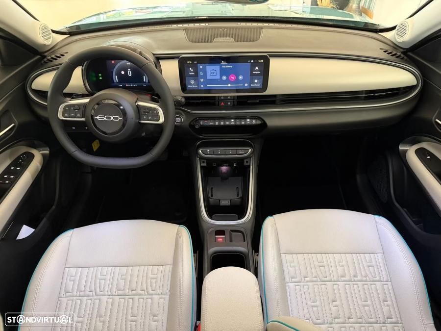 Fiat 600 1.2 Hybrid La Prima — fotografia 10