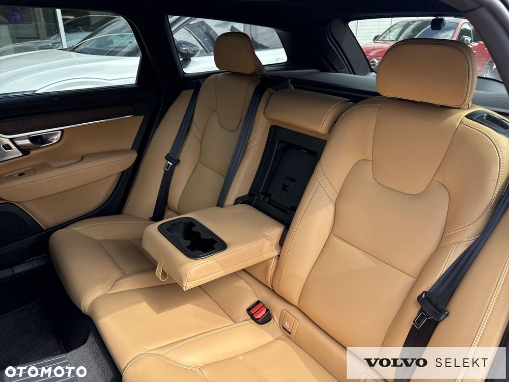 Volvo V90 - 16