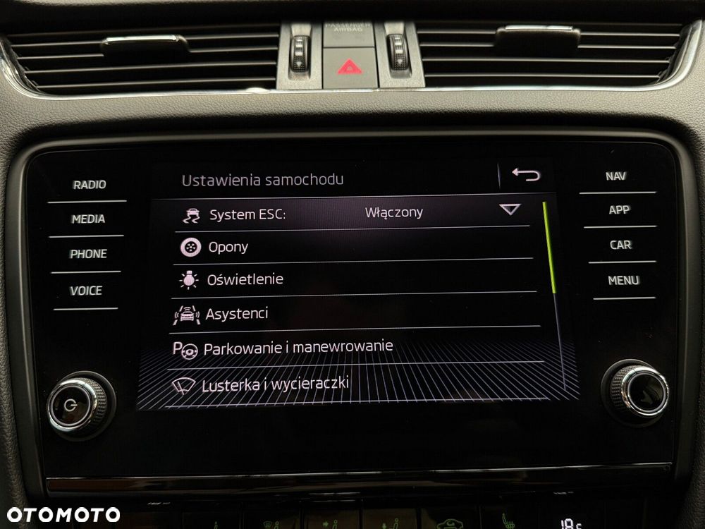 Skoda Octavia 1.6 TDI Clever DSG - 36