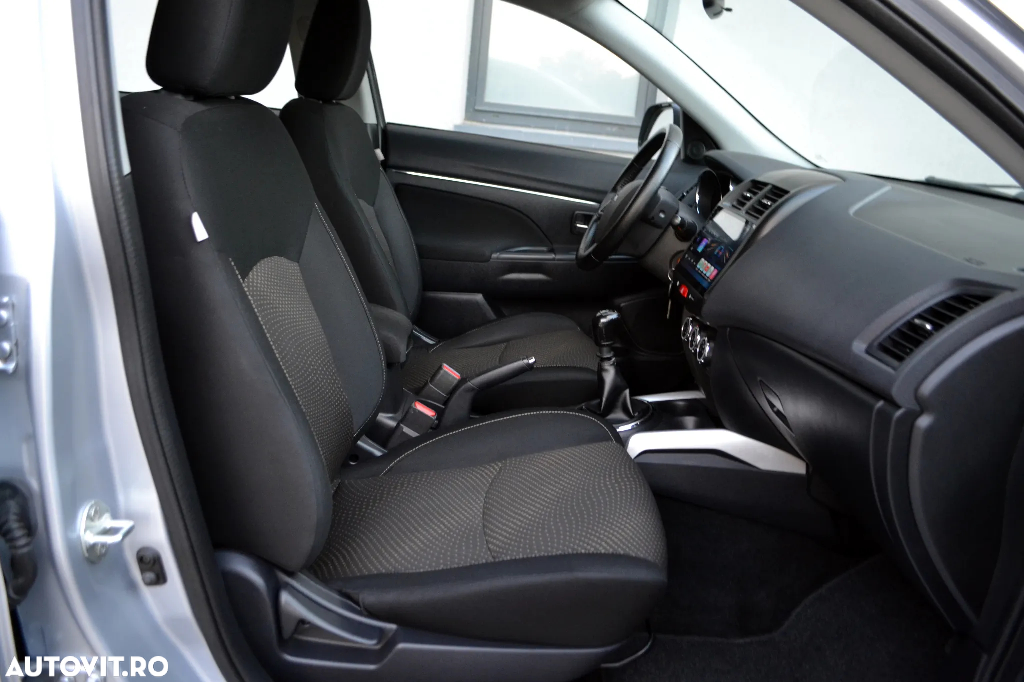 Mitsubishi ASX 1.8 DI-D 2WD Intense - 9