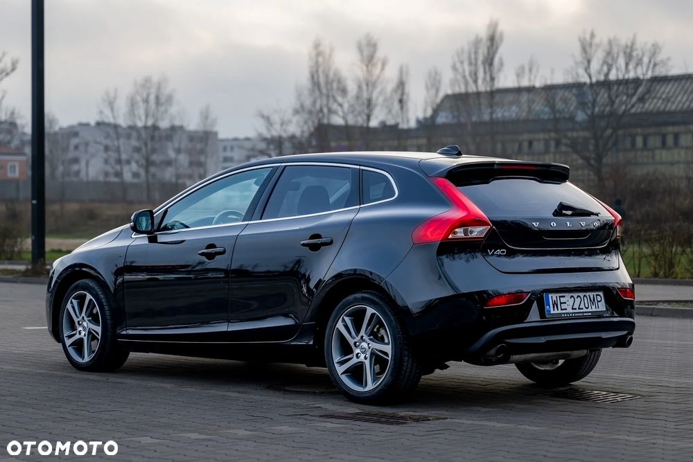 Volvo V40 T3 Drive-E Summum - 4