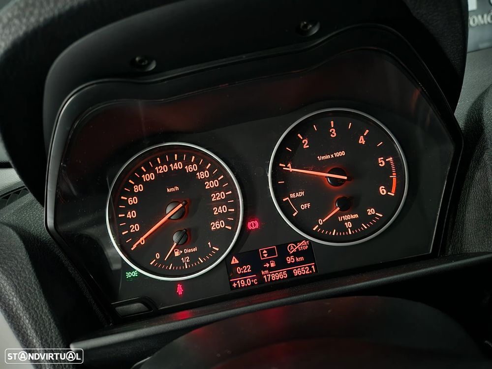 BMW 116 d EDynamics Line Urban - 8
