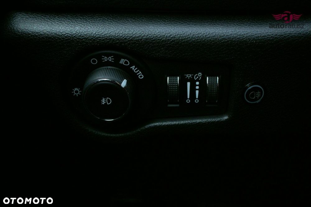 Chrysler Pacifica - 19