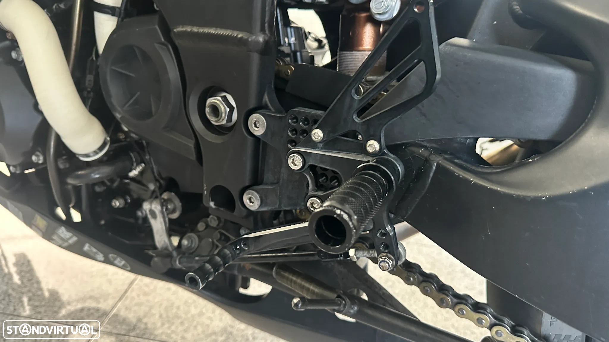 Kawasaki Ninja ZX-10R - 20