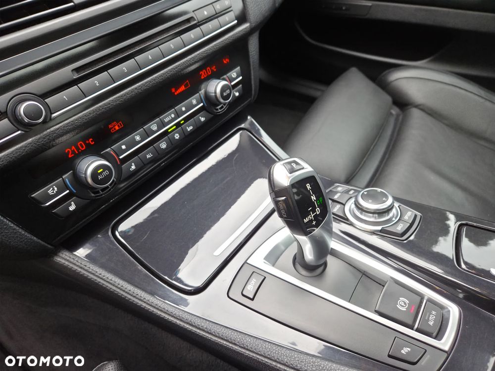 BMW Seria 5 535d - 26