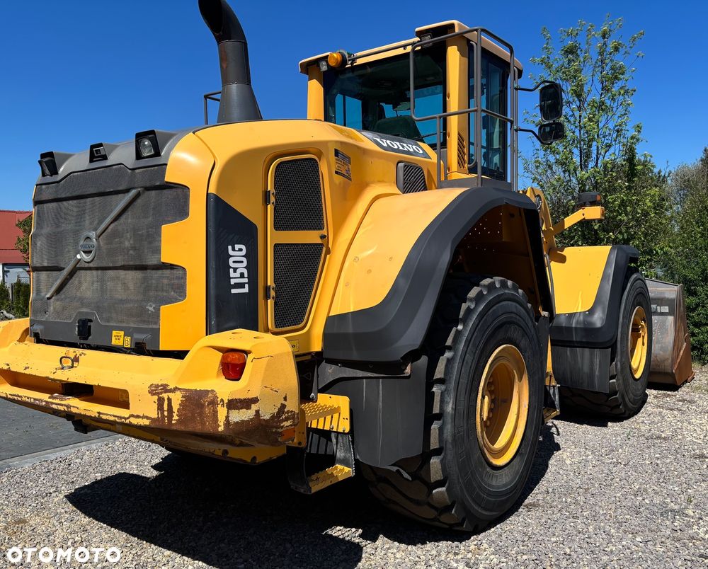 Volvo VOLVO L150G rok 2011,waga 26ton, łyżka 4,5m3 opony MICHELIN 70%, bdb - 3